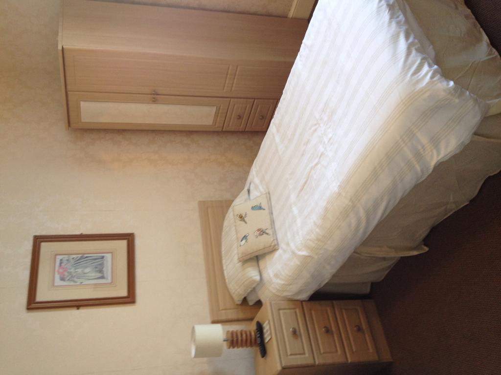 The Bebington Bed & Breakfast Eksteriør bilde